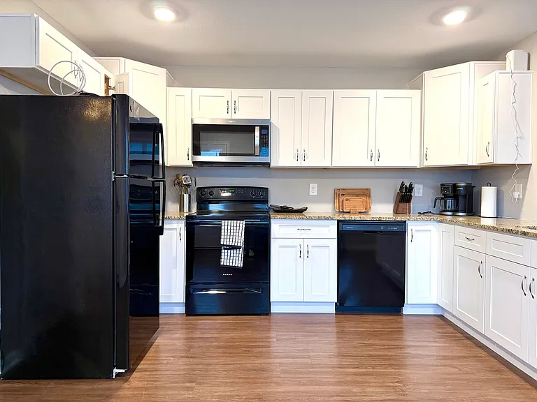 925 Woody Hills Dr — Photo 11