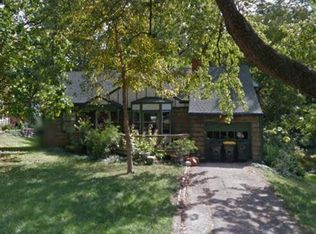 2821 W 74th St, Prairie Village, KS 66208