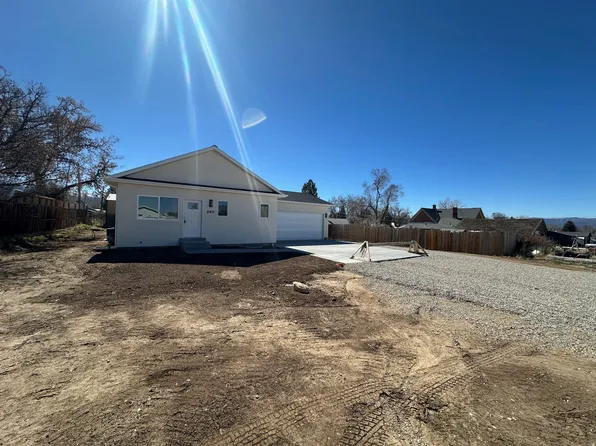 220 E 200 S, Mount Pleasant, UT 84647