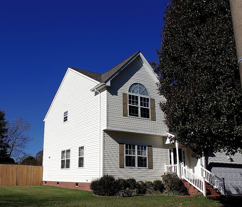 1st image of 1828 Crestwynd Dr
