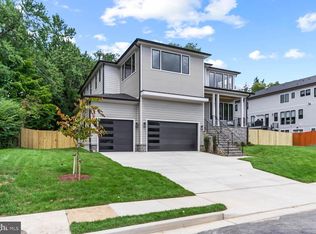 501 Yeonas Dr SW, Vienna, VA 22180