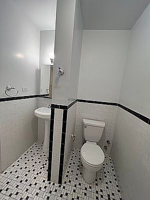 5th image of 76 Charles St APT 4F