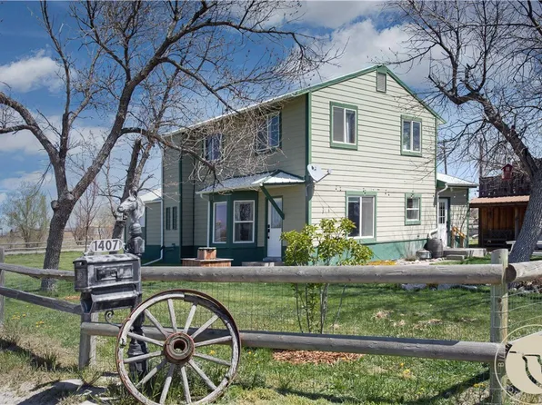 1407 N Custer Ave, Hardin, MT 59034