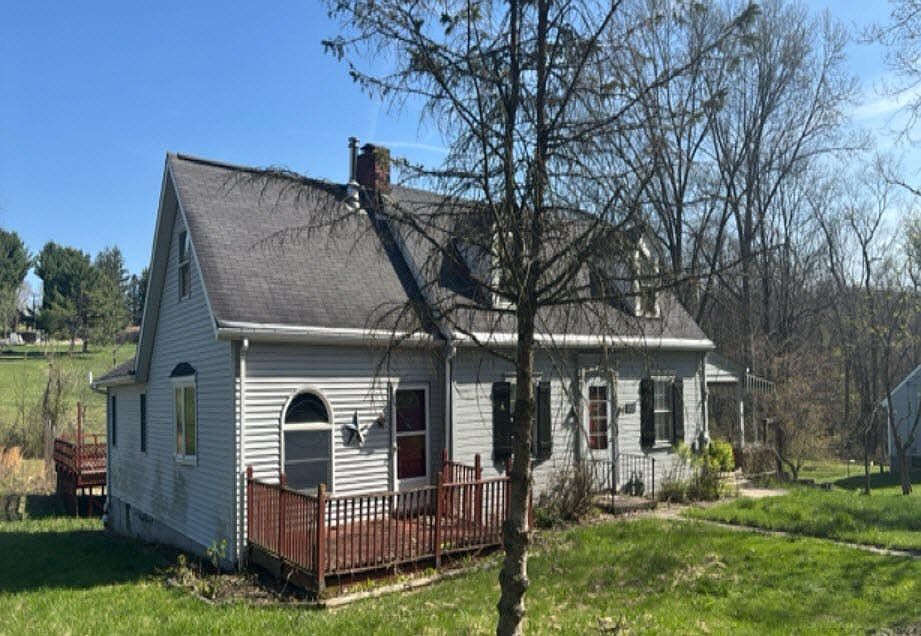 1st image of 515 Mill St