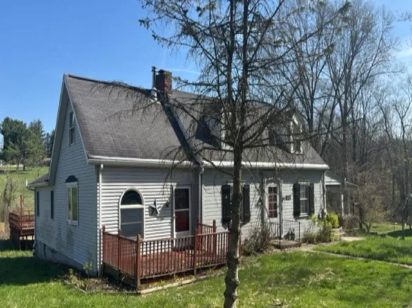 515 Mill St, Madison, PA 15663