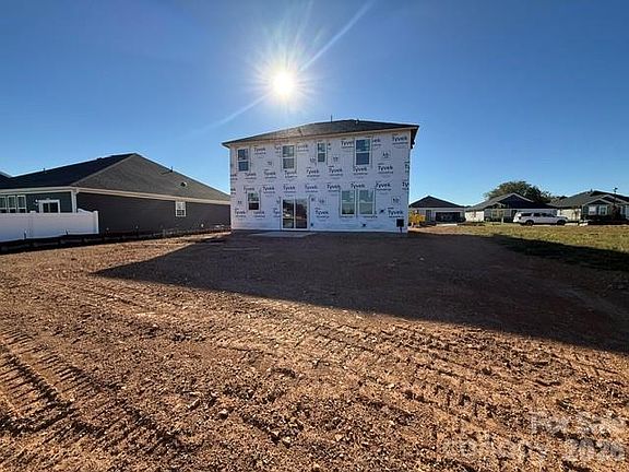 3rd image of 1819 Quiet Woods Rd