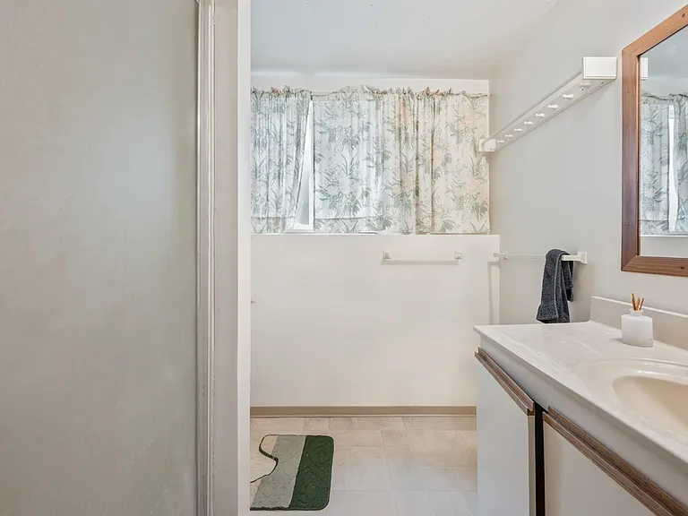 3845 W 14th Ave — Photo 24