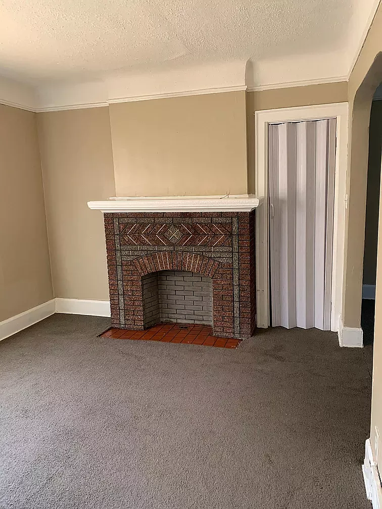 1 bed, 1400 sqft, $1,000 — Photo 3