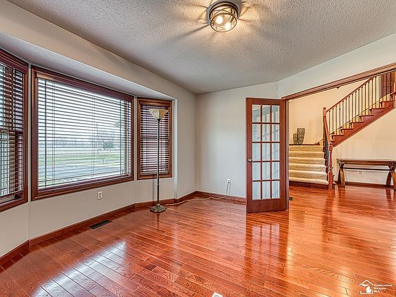 4th image of 3350 Swartz Rd