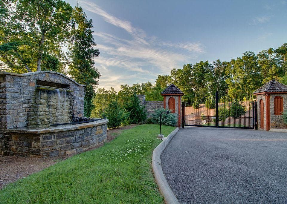 2nd image of Stone Vista Way