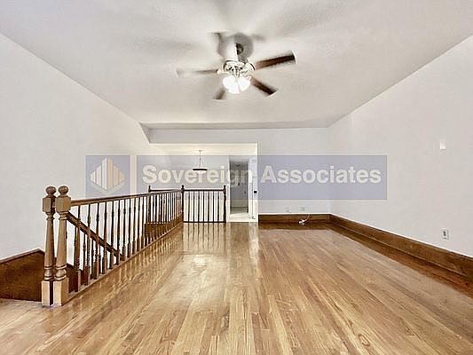 5th image of 302 W 107th St #Aal