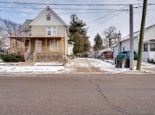 407 Beach St #A, Aurora, IL 60505