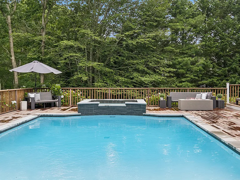 10 Balcomie Ln — Photo 17