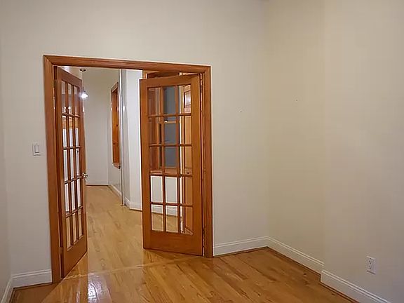 3rd image of 114 E 7th St APT 1