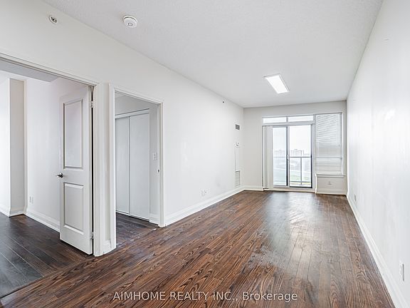 5th image of 7171 Yonge St #1115