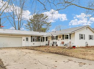 213 S Illinois St, Atwood, IL 61913