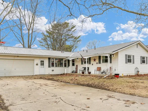 213 S Illinois St, Atwood, IL 61913