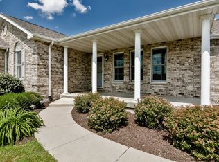 2218 Clear Water Dr, Belvidere, IL 61008