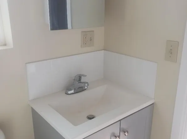 422 N Los Robles Ave, Pasadena, CA 91101