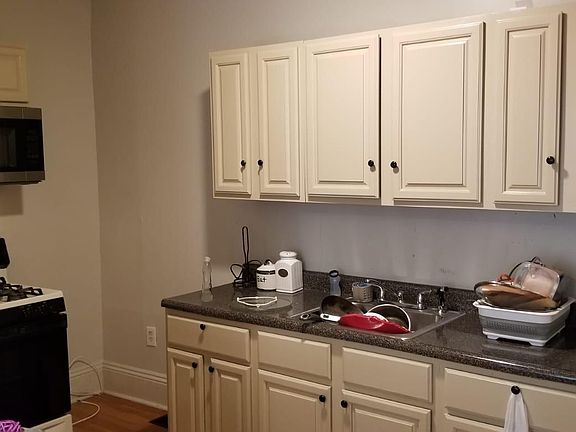 3rd image of 97 Lee Ave