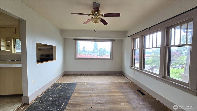 5th image of 4622 N Defiance Street
