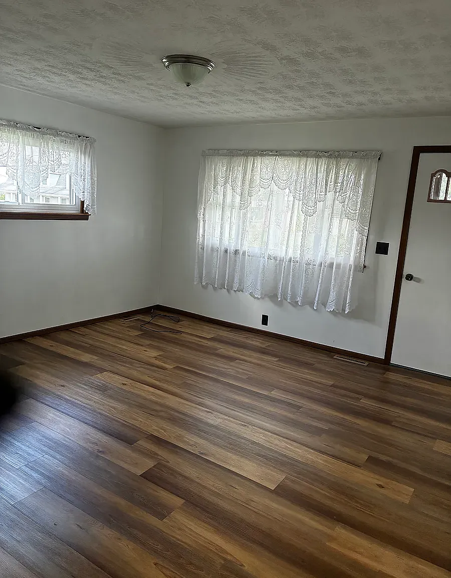 2 bed, 1000 sqft, $1,000 — Photo 2