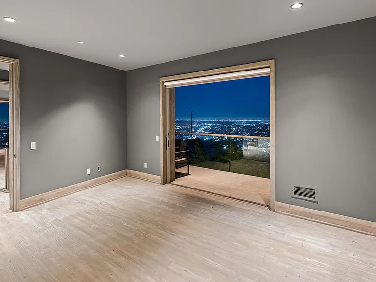 1600 Viewmont Dr — Photo 16