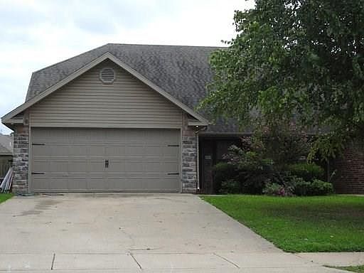 2nd image of 3205 SW Amberwood Ave