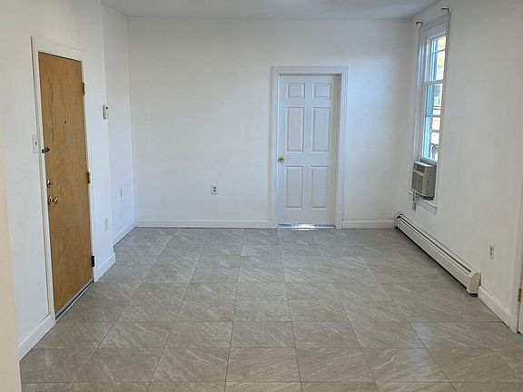 3rd image of 1209 14th St APT 2