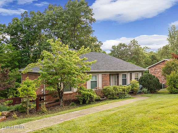 2nd image of 2517 Windsor Forest Dr