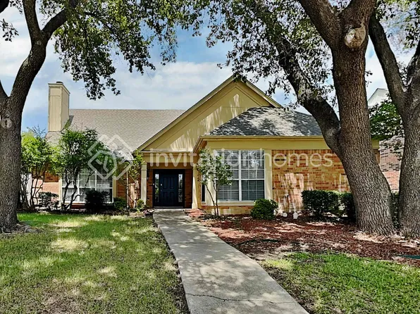 2107 Stonegate Dr, Carrollton, TX 75010