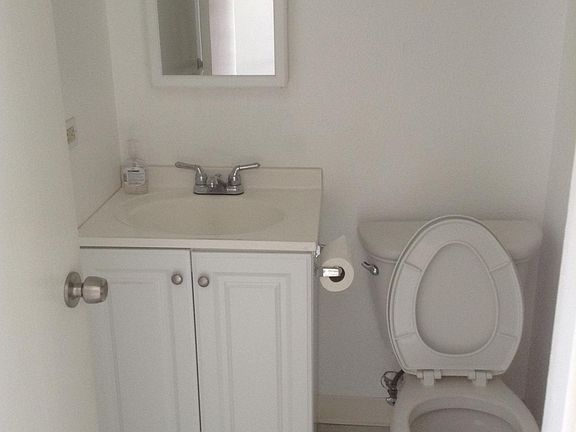4th image of 2211 Ala Wai Blvd #290