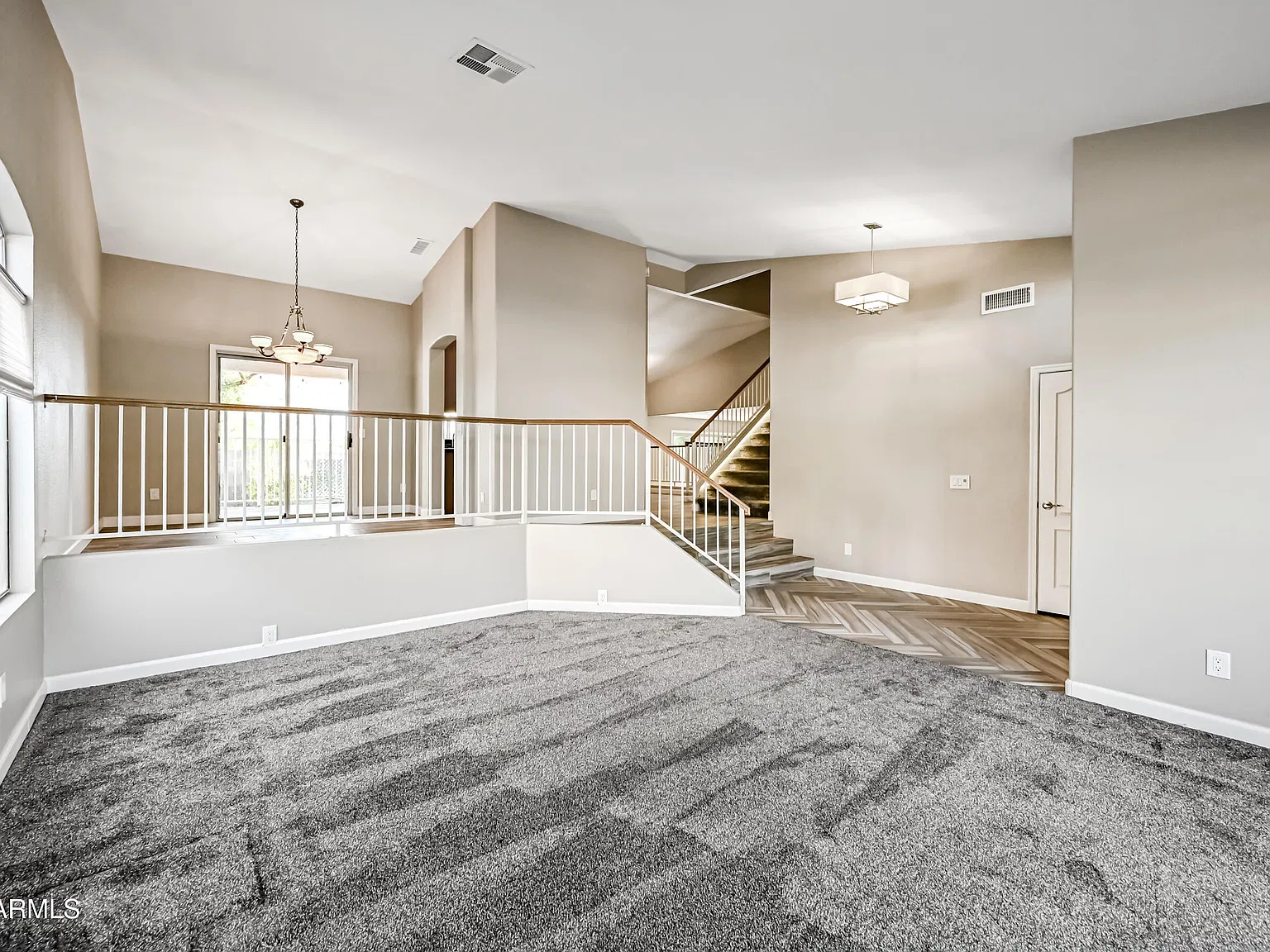 4 bed, 3.0 bath, 2744 sqft, $3,300 — Photo 4