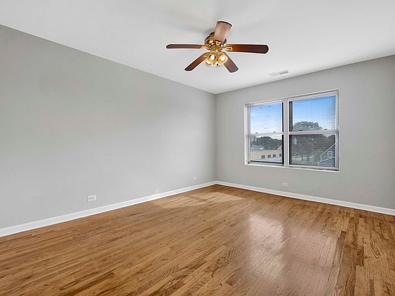 5th image of 701 S 5th Ave #211