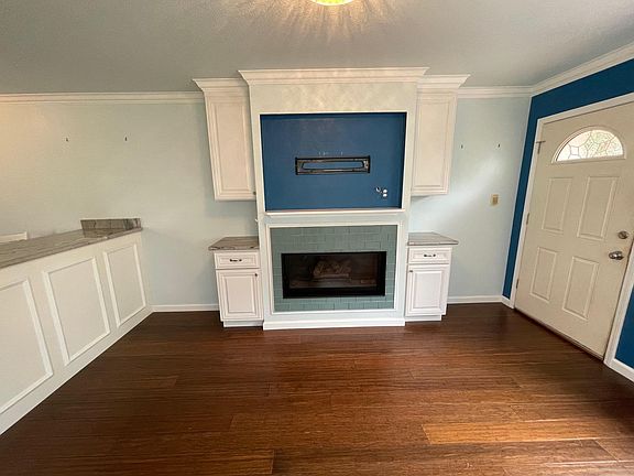 4th image of 223 Nataqua Ave