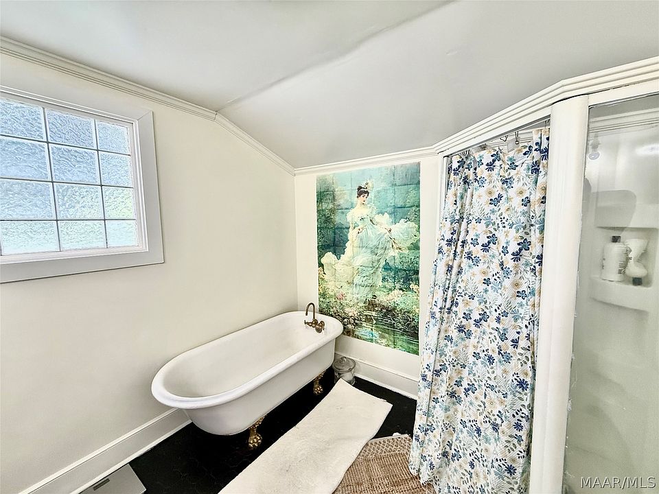 43rd image of 801 Washington St