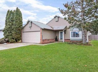 6306 Pine Meadows Ln, Fort Wayne, IN 46835