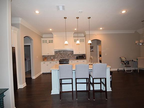 3rd image of 1348 W Eagles Nest Dr