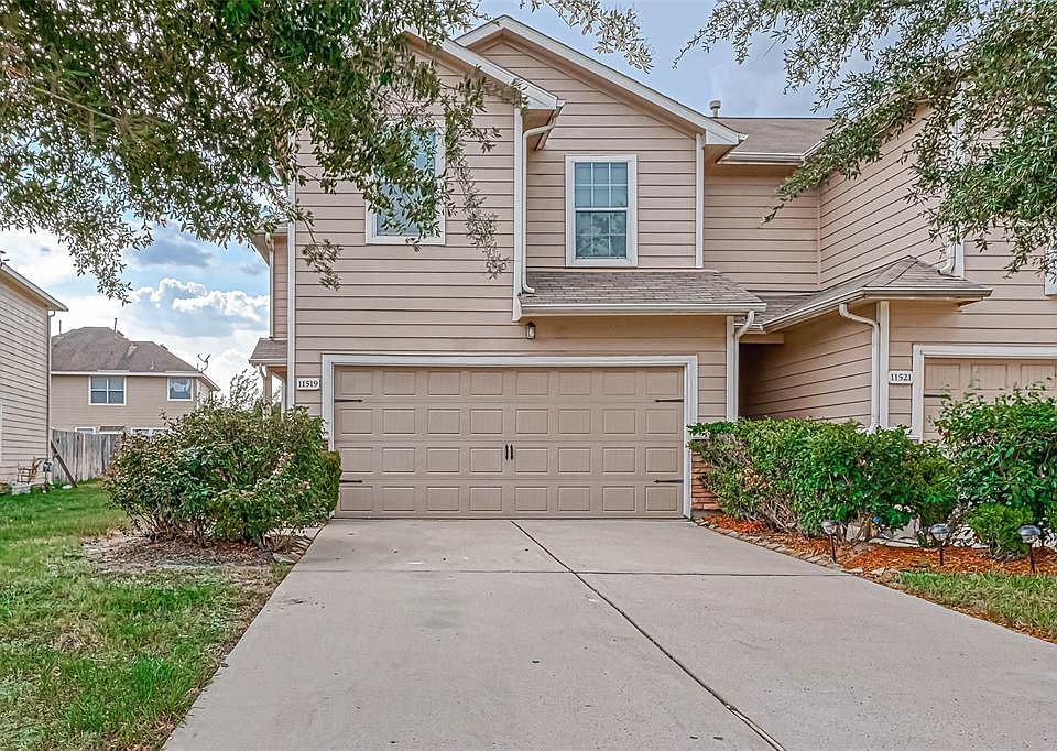 1st image of 11519 Champions Green Dr