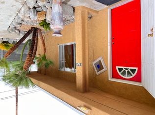 570 S Highland Dr, Palm Springs, CA 92264