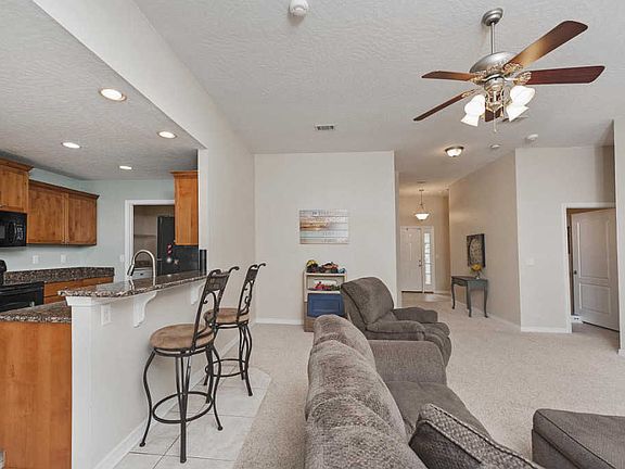 3rd image of 6003 Aubrey Lee Ln