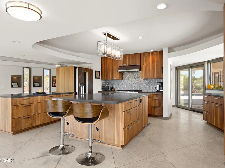 6111 N Palo Cristi Rd — Photo 9