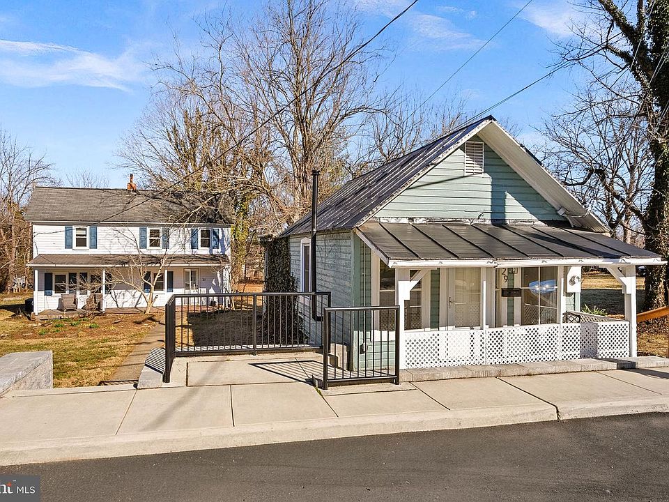 1st image of 31 Main St