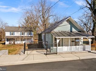 31 Main St, Round Hill, VA 20141