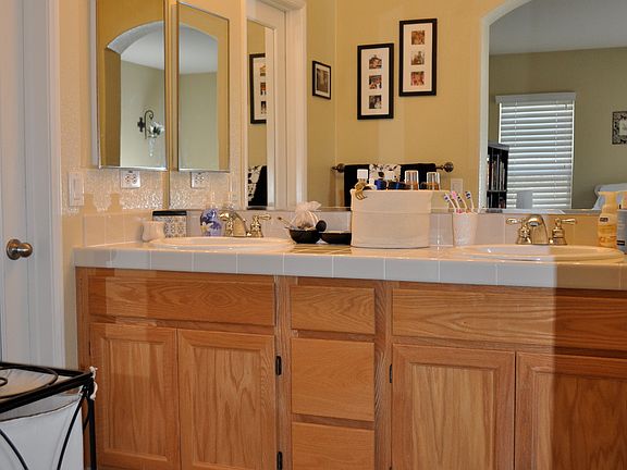 Master bath 