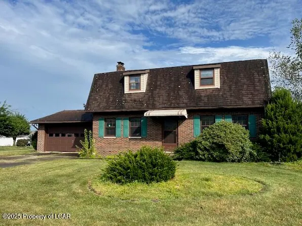 311 E Oriole Dr, Larksville, PA 18704