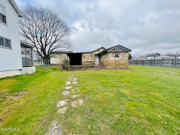 152 Community Park Rd, Claysburg, PA 16625