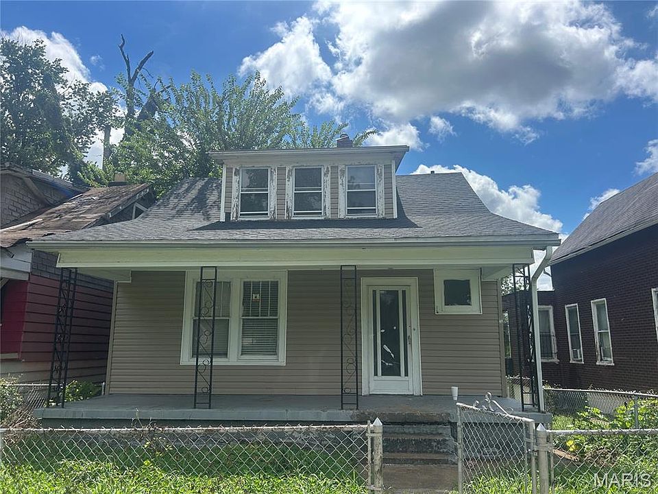 1st image of 4926 Davison Ave