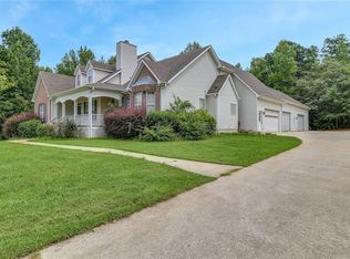 145 Travis Trl, Fayetteville, GA 30215