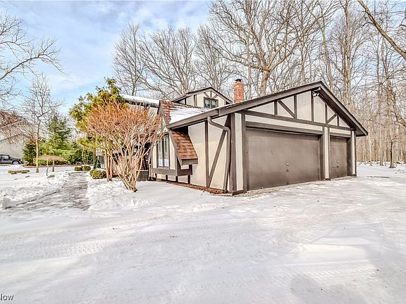 4th image of 29247 Willow Ln